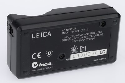 Lot 50 - A Leitz Leica D-Lux Digital Compact Camera