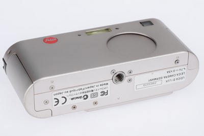 Lot 50 - A Leitz Leica D-Lux Digital Compact Camera