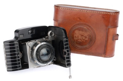 Lot 657 - A Kodak Bantam Special Folding Camera