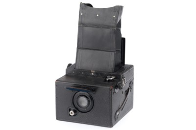 Lot 281 - An Ensign Speed Film Reflex Roll Film Camera
