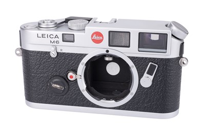 Lot 31 - A Leica M6 Rangefinder Camera Body
