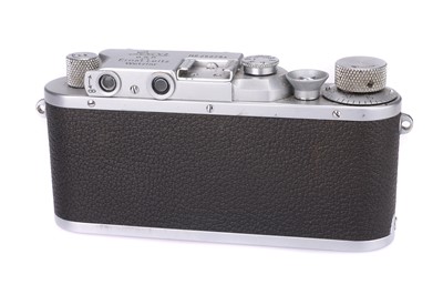 Lot 4 - A Leica IIIa 'Tiranty Paris' Rangefinder Camera
