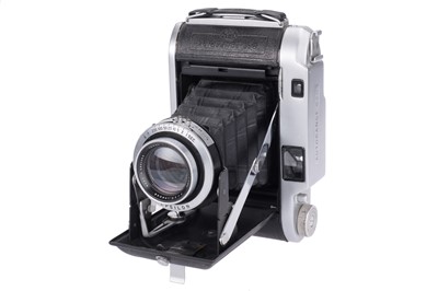 Lot 314 - An Ensign Autorange 820 Medium Format Rangefinder Camera