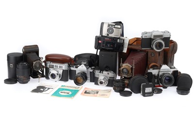 Lot 189 - A Mixed Group of Cameras
