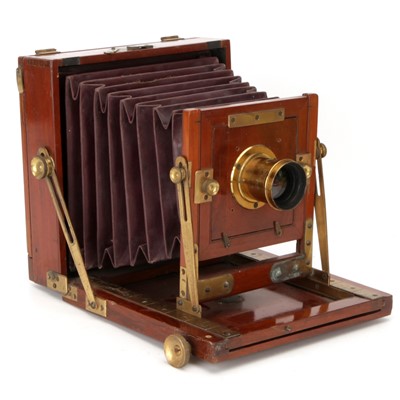 Lot 280 - A J. J. Aktinson Eclipse Half Plate Mahogany Field Camera