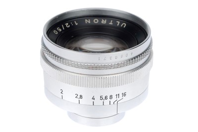 Lot 283 - A Voigtlander Ultron f/2 50mm Lens