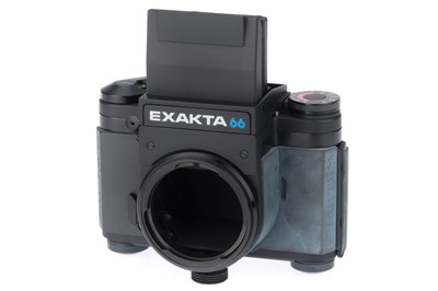 Lot 164 - An Exakta 66 Mod 2 Medium Format SLR Camera Body