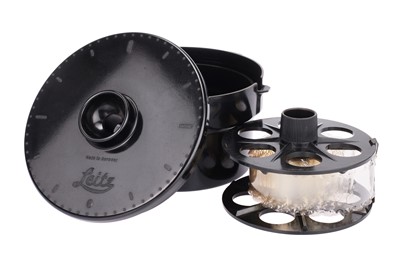 Lot 82 - A Leitz Bakelite Developing Tank