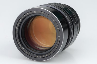 Lot 17 - A Leitz-Canada f/2 90mm Summicron-R Lens