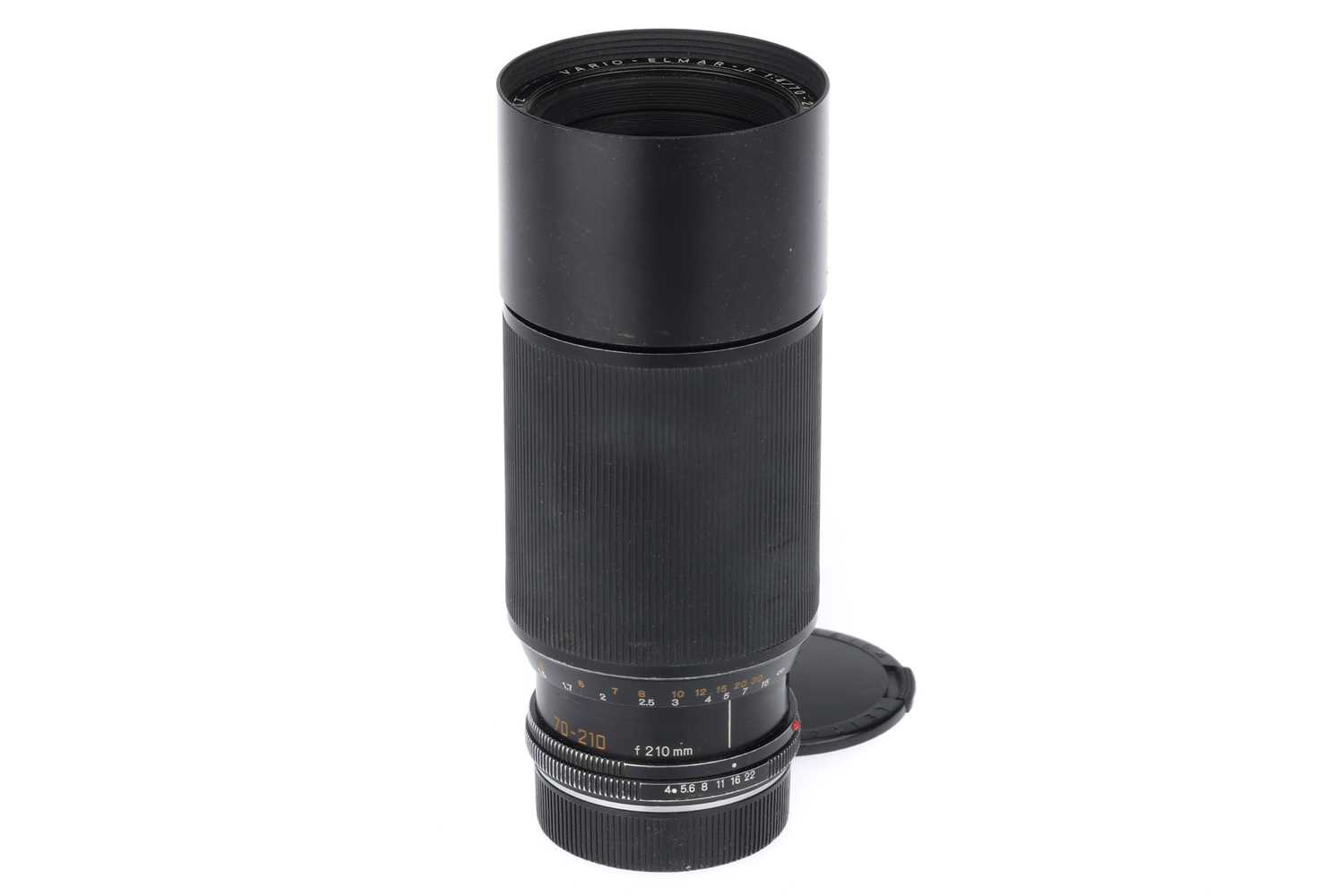 Lot 19 - A Leitz f/4 70-210mm Vario-Elmar-R Lens
