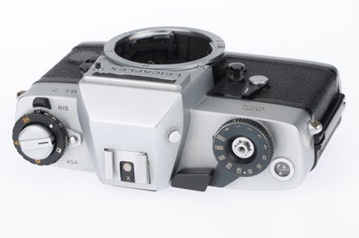Lot 13 - A Leitz-Wetzlar Leicaflex SL2Camera Body