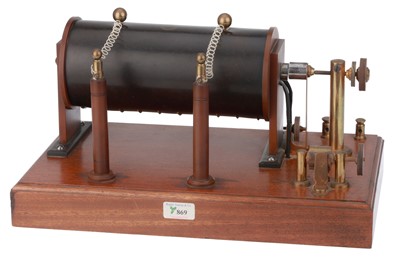 Lot 252 - George & Becker, 10v Laboratory Induction Coil