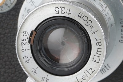 Lot 1 - A Leica IIIa 35mm Rangefinder Camera