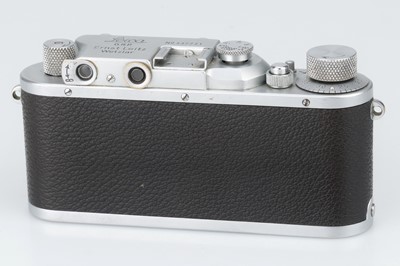 Lot 1 - A Leica IIIa 35mm Rangefinder Camera