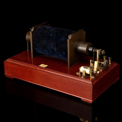 Lot 133 - A Large Induction Coil
