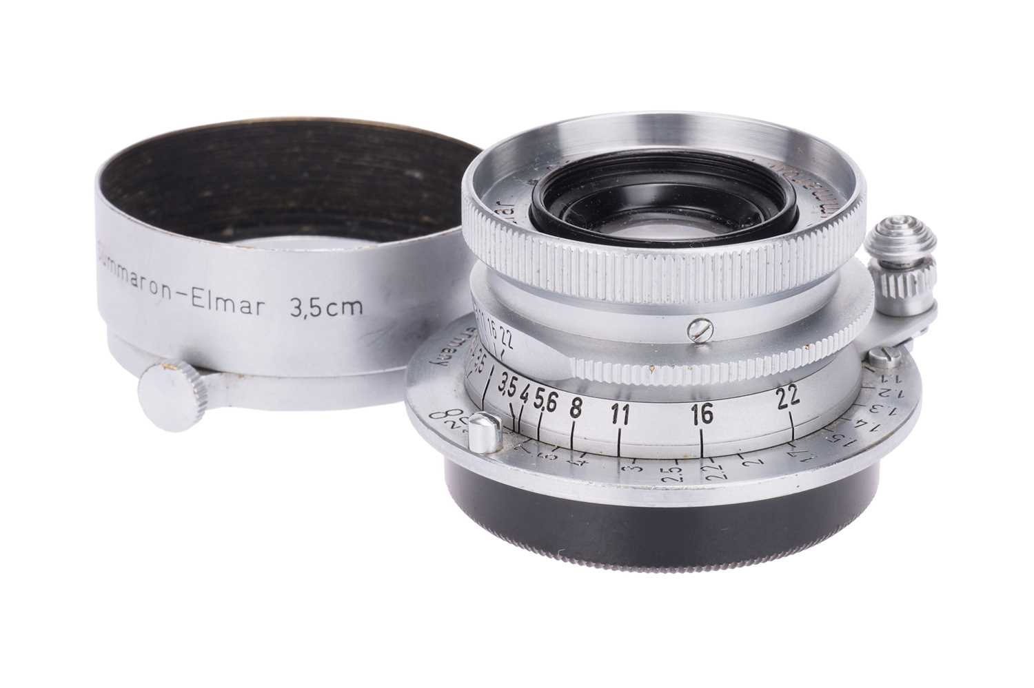 Lot 15 - A Leitz Summaron f/3.5 35mm Lens