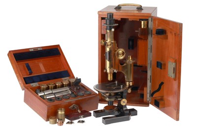 Lot 210 - A Carl Zeiss Jena Petrological Microscope