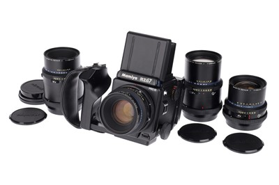 Lot 323 - A Mamiya RZ67 Pro II Medium Format Camera Outfit