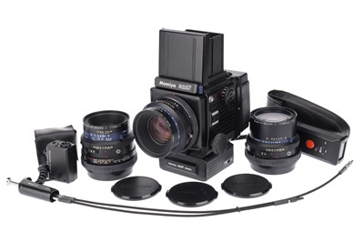 Lot 321 - A Mamiya RZ67 Pro Medium Format Camera Outfit