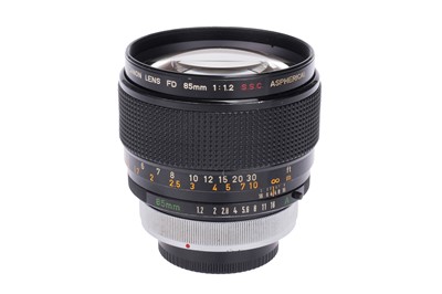Lot 177 - A Canon FD S.S.C. Aspherical f/1.2 85mm Lens
