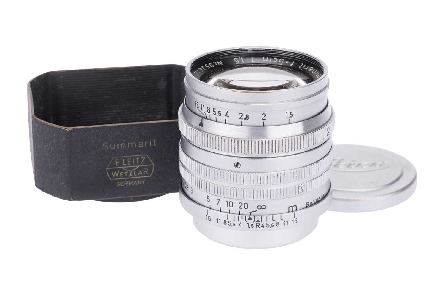 Lot 16 - A Leitz Summarit f/1.5 50mm Lens