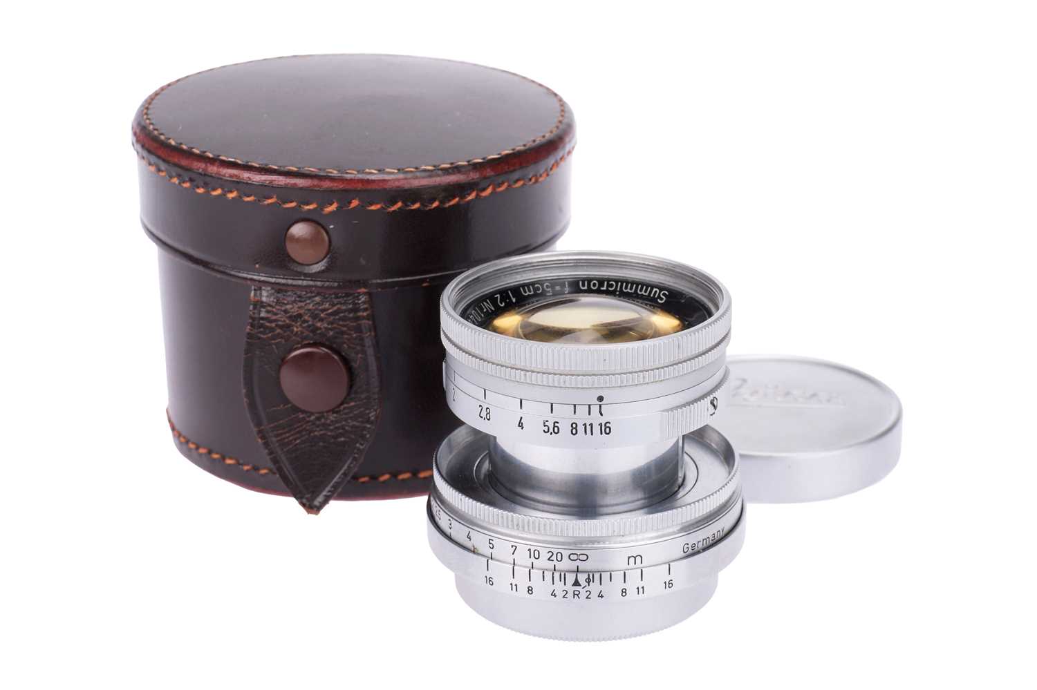 Lot 17 - A Leitz Summicron 'Thorium' f/2 50mm Lens