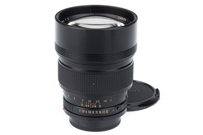 Lot 58 - A Canon FD f/2 135mm Lens