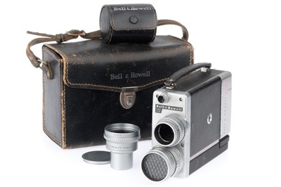 Lot 289 - A Bell and Howell 200EE 16mm Cine Camera