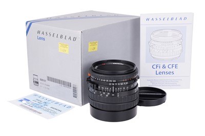 Lot 297 - A Carl Zeiss Planar T* CFi f/3.5 100mm Lens