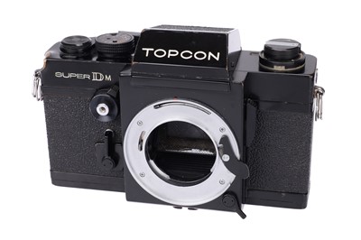 Lot 264 - A Tokyo Kogaku Topcon Super DM 'U.S. Navy' Camear Body