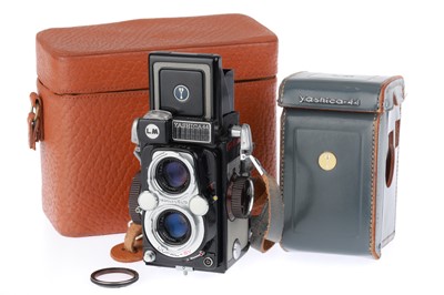 Lot 157 - A Yashica 44LM TLR Camera