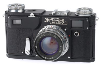 Lot 96 - An Arsenal Kiev IIa 35mm Rangefinder Camera