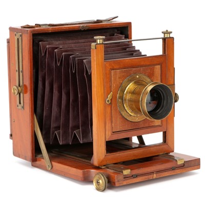 Lot 284 - A R. H. White 'The Dutchess' Half Plate Mahogany Field Camera