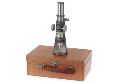 Lot 423 - A Laboratory Supplies Company 60X Field Microscope