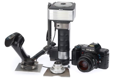 Lot 200 - A Minolta 7000AF and Photographica