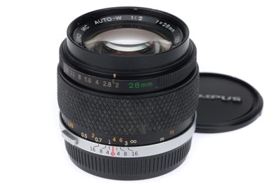 Lot 262 - An Olympus Zuiko Auto-W f/2 28mm Lens