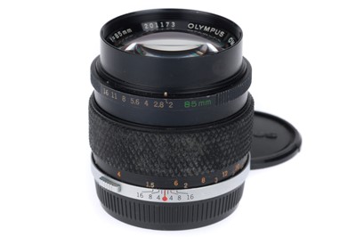 Lot 265 - An Olympus Zuiko Auto-T f/2 85mm Lens