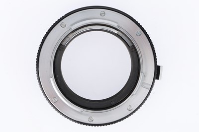 Lot 36 - A Leitz Leica M to Leica R Adapter * 14127