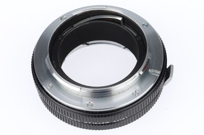 Lot 36 - A Leitz Leica M to Leica R Adapter * 14127