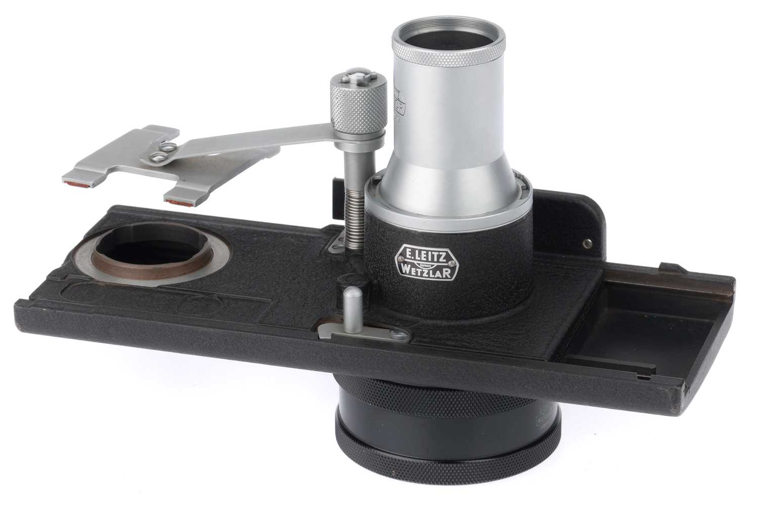 Lot 32 - A Leica OOBAZ / 16607 Focoslide Focusing Stage + VXOOT H,lical Mount