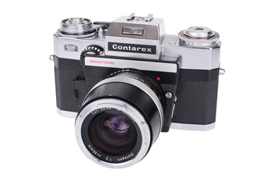 Lot 276 - A Zeiss Ikon Contarex Electronic SLR Camera