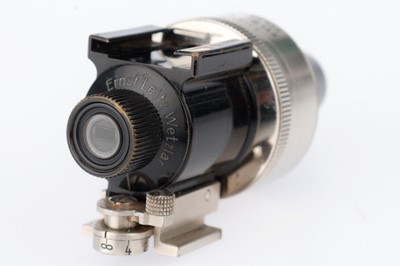 Lot 29 - A Leitz VIDOM Variable Viewfinder (Collar)