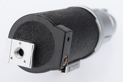 Lot 24 - A Leitz Leica CEYOO Flash Gun & Cord M2 / M3 Sync Cable SKA368I