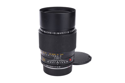 Lot 58 - A Leitz Macro-Elmarit-R f/2.8 100mm Lens