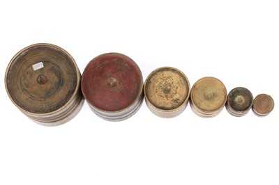 Lot 276 - A Tamil Bronze Capacity Measures