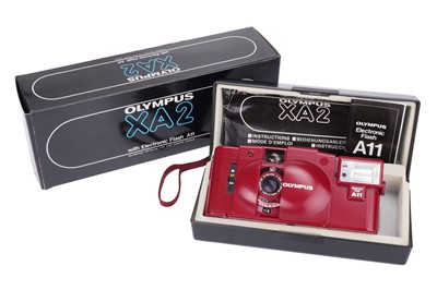 Lot 257 - An Olympus XA2 Compact Camera