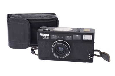 Lot 168 - A Nikon 28Ti Compact Camera