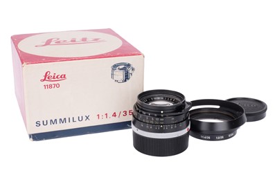 Lot 39 - A Leitz Summilux f/1.4 35mm Pre-ASPH Type II Lens