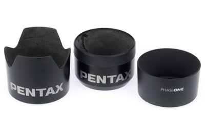 Lot 299 - A Group of Pentax 645 AF Lens Hoods