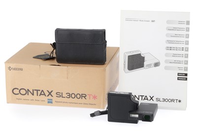Lot 107 - A Contax SL 300R T* Twisting Compact Digital Camera